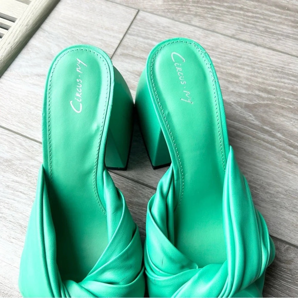 Circus by Sam Edelman Marianna Woven Slide Sandals - Picture 7 of 16